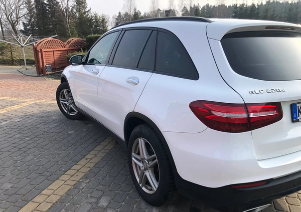 Mercedes-Benz GLC cena 99000 przebieg: 261000, rok produkcji 2016 z Koszalin małe 326